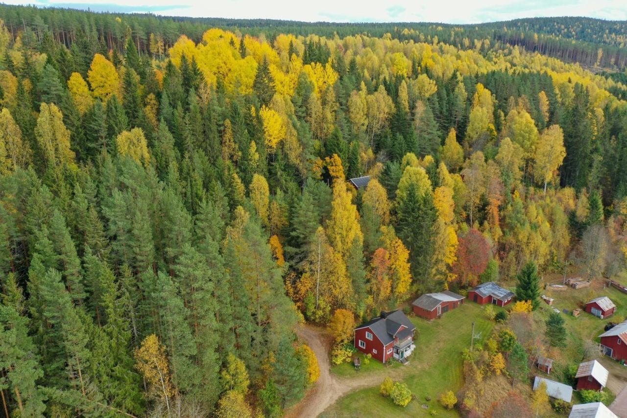 Little Forest House "Our Little Farm" Ekshärad 외부 사진